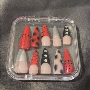 Stylish Red and Black Press-On Nails